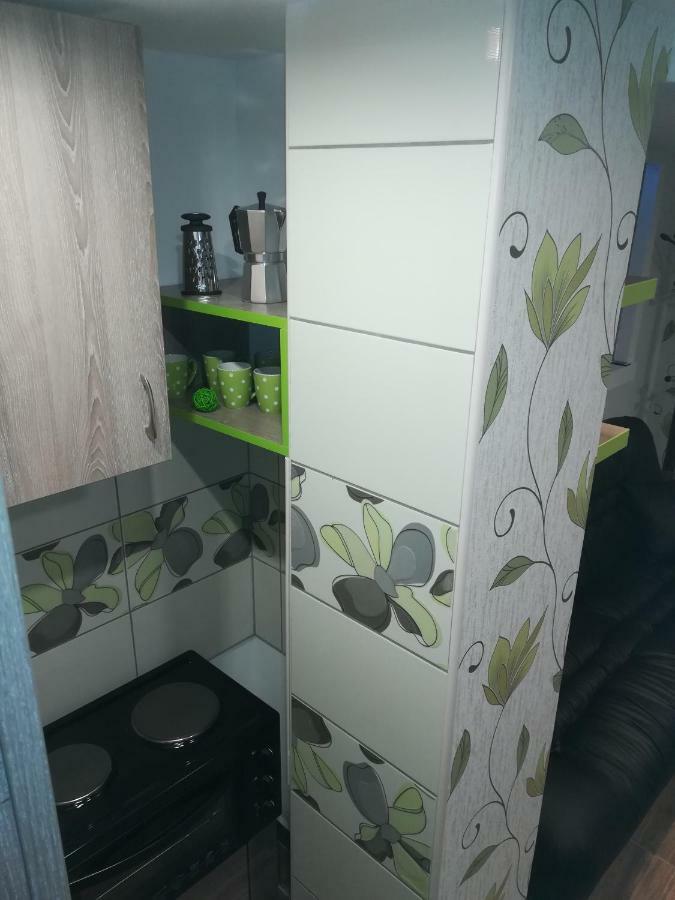 Classy And Cozy - Parking - 3 Beds - Near Center Apartment *