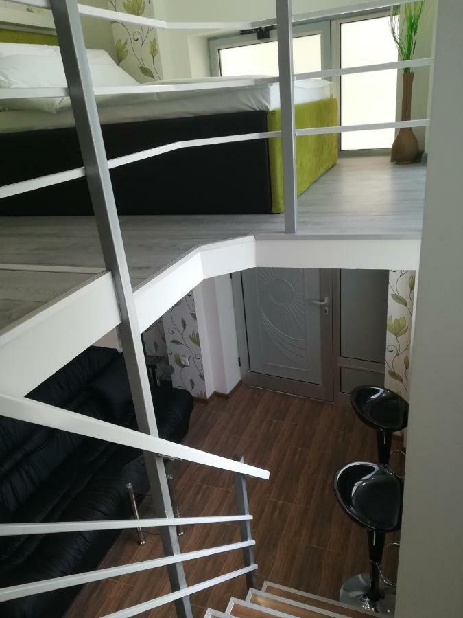 Apartment Classy And Cozy - Parking - 3 Beds - Near Center